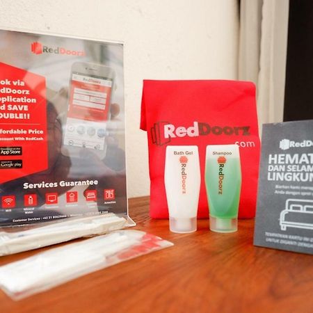 Reddoorz @ Jalan Raya Semat Canggu BALI Bagian luar foto